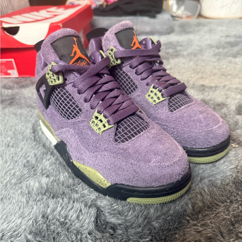 Retro 4s Nike Women's canyon purple and Sage Sneakers - Picture 3 of 7
